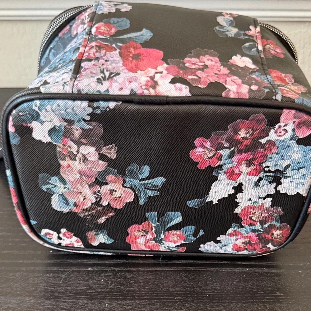 Rebecca & Rifka Floral Cosmetic Bag NWT Makeup Travel Case w Handle Toiletry Org